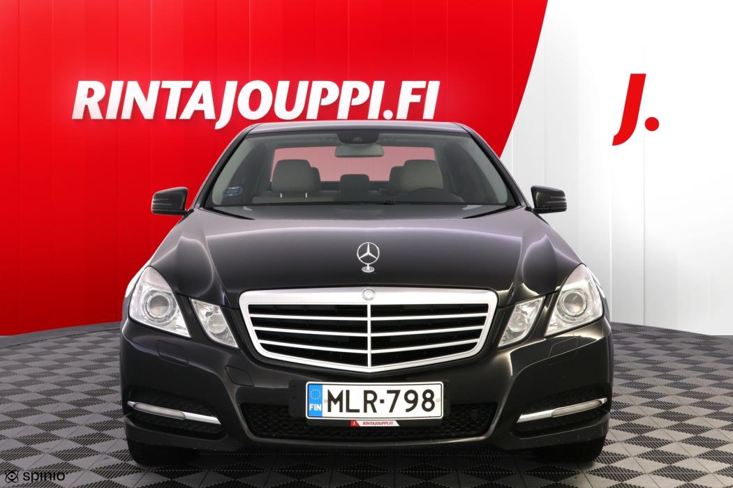 MERCEDES-BENZ E 2011