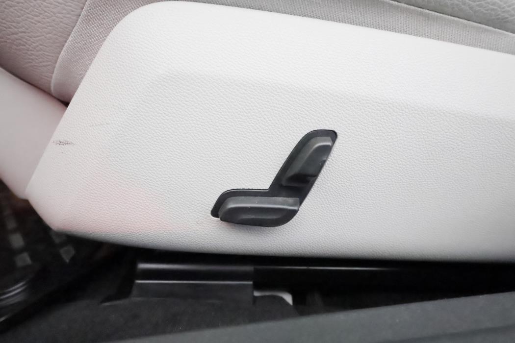 MERCEDES-BENZ E 2011