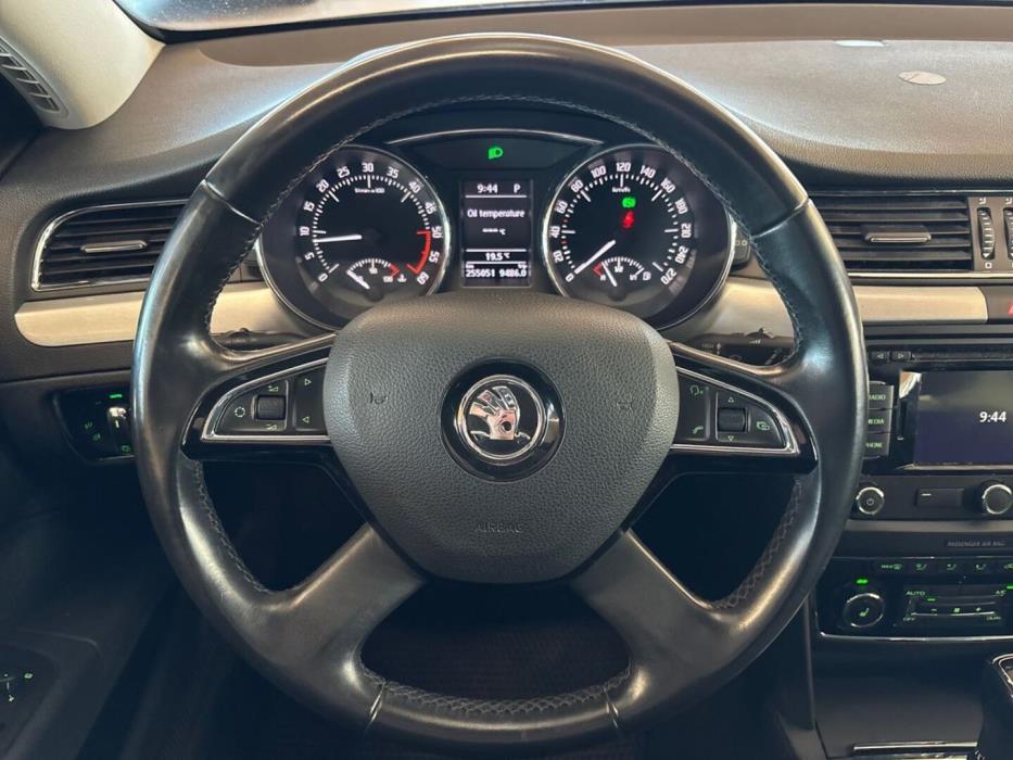 SKODA Superb 2014