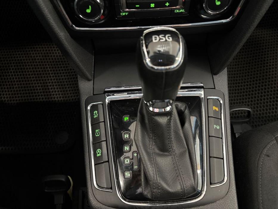 SKODA Superb 2014