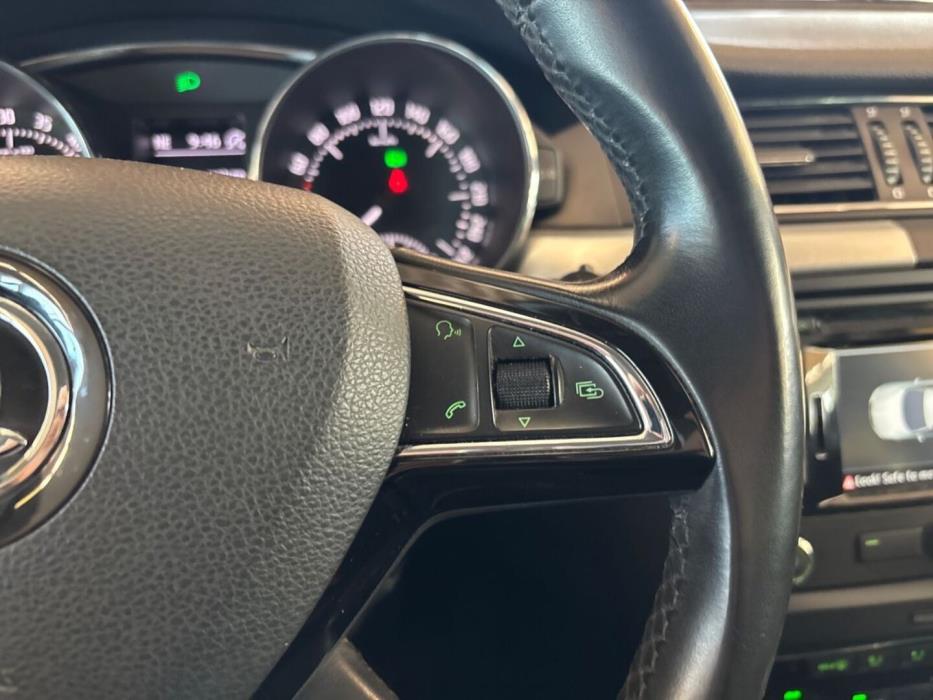 SKODA Superb 2014