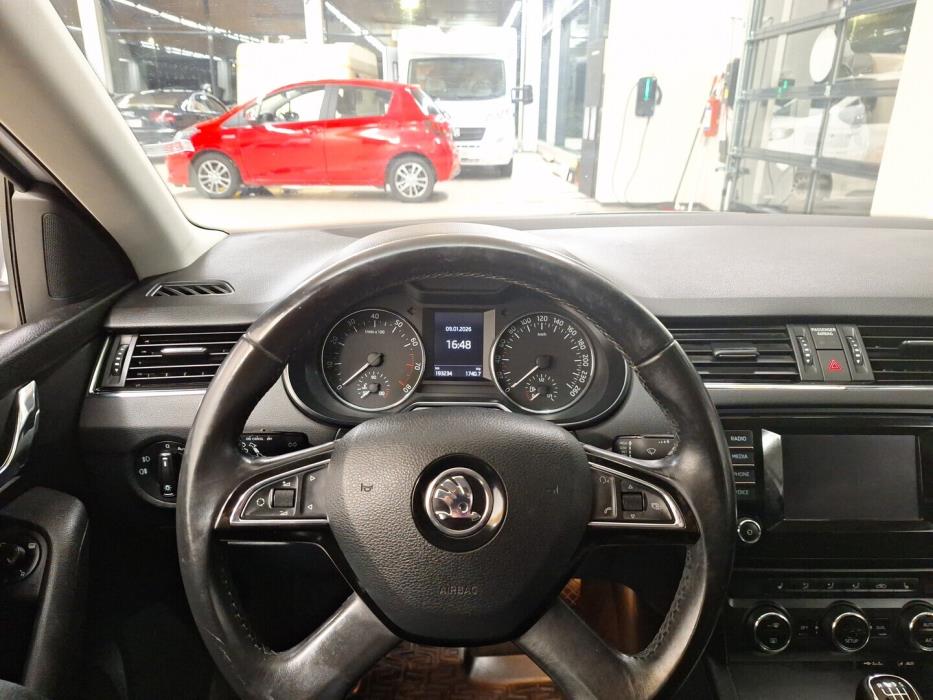 SKODA Octavia 2013