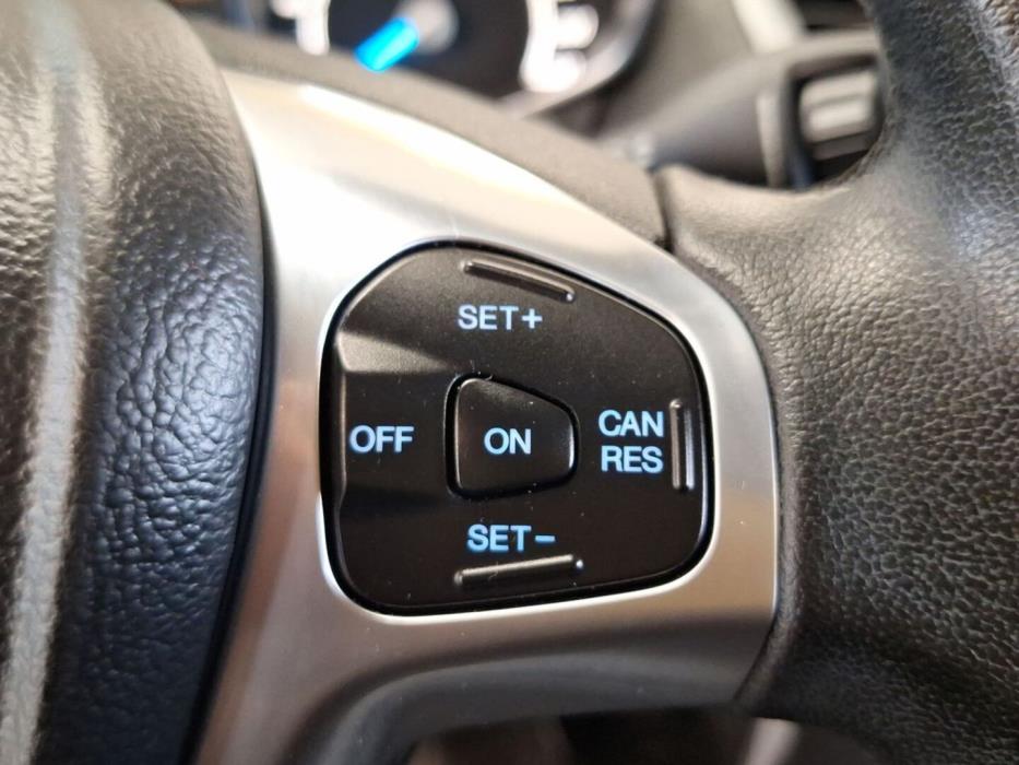 FORD Fiesta 2014
