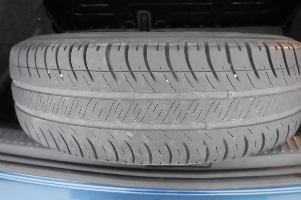 VOLKSWAGEN Polo 2015