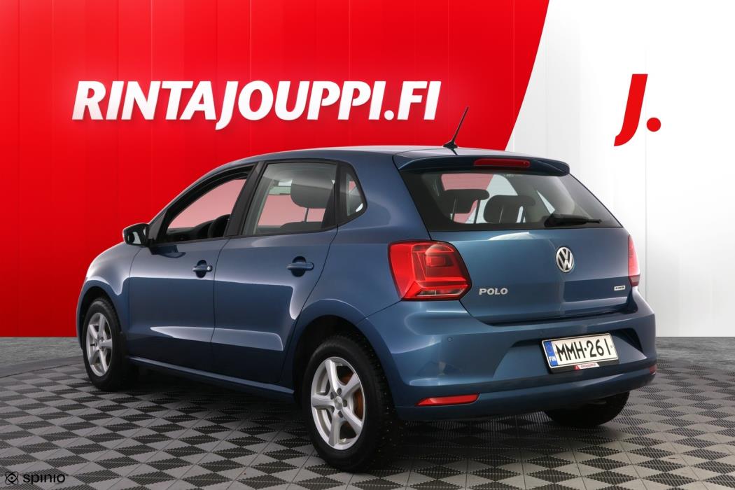 VOLKSWAGEN Polo 2015