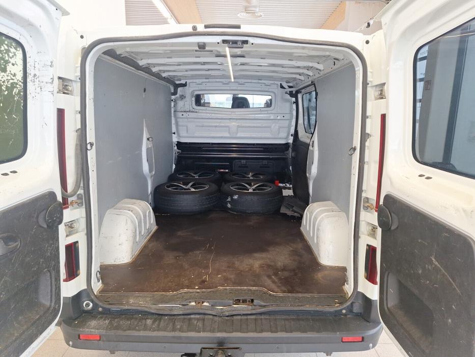 RENAULT Trafic 2015