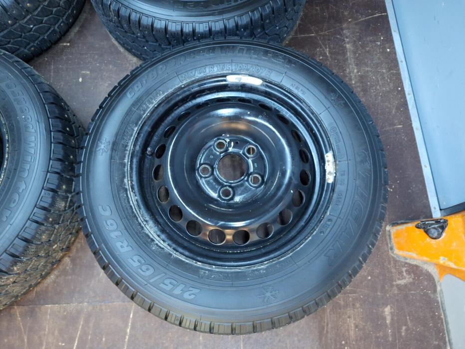 VOLKSWAGEN Transporter 2016