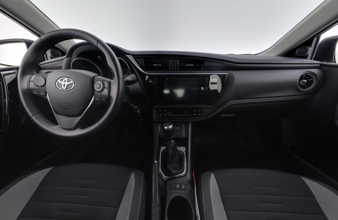 TOYOTA Auris 2018