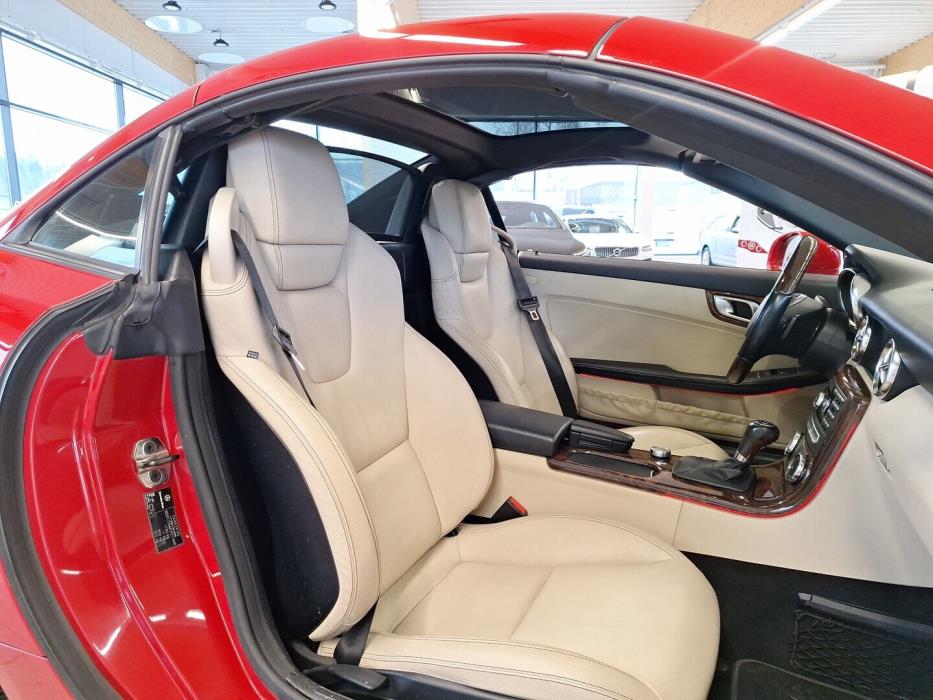 MERCEDES-BENZ SLK 2011