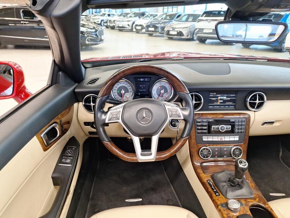 MERCEDES-BENZ SLK 2011