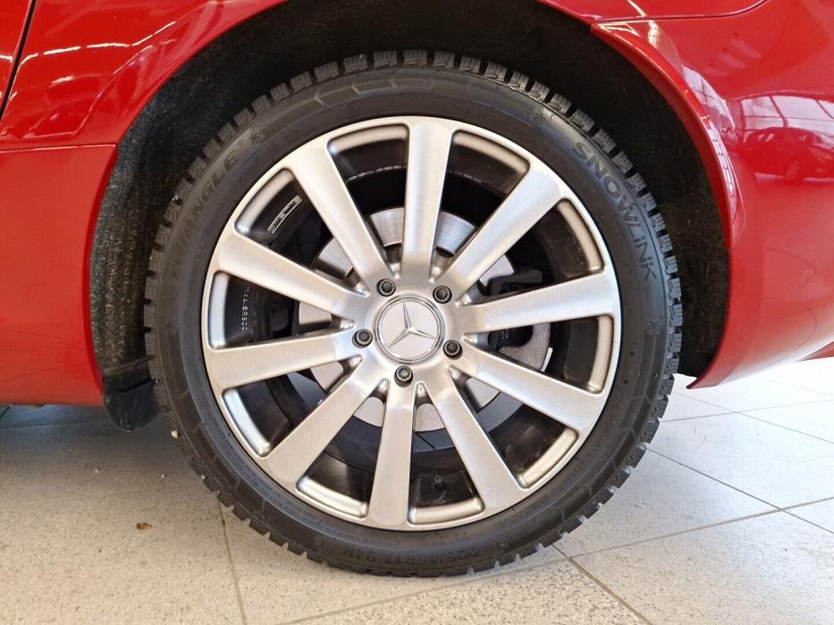 MERCEDES-BENZ SLK 2011