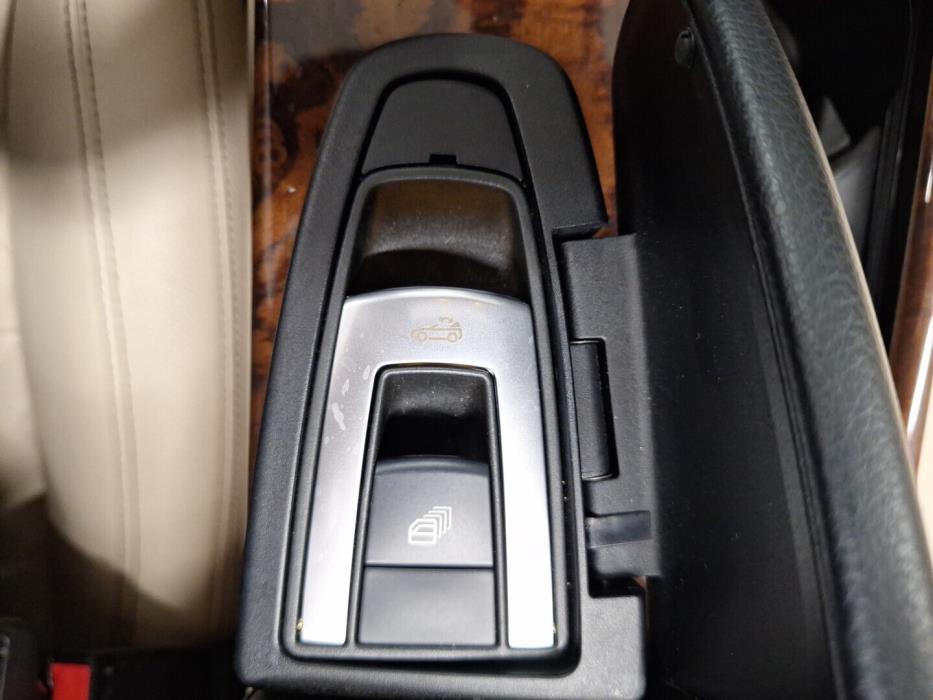 MERCEDES-BENZ SLK 2011