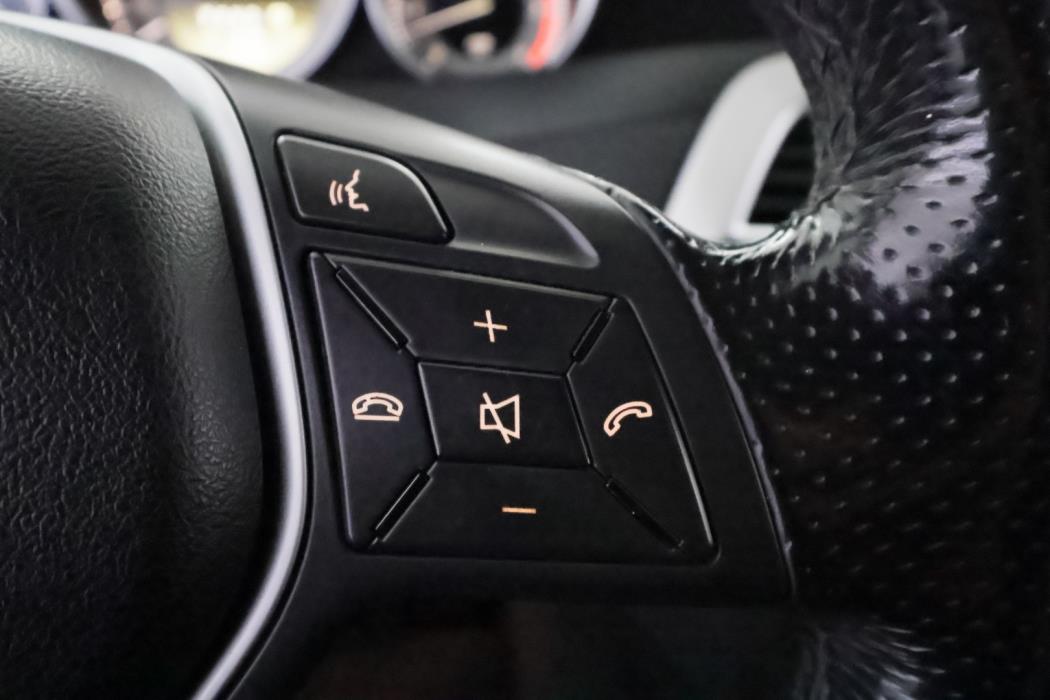 MERCEDES-BENZ C 2012