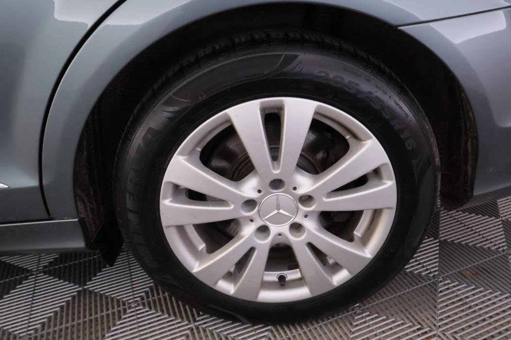 MERCEDES-BENZ C 2012