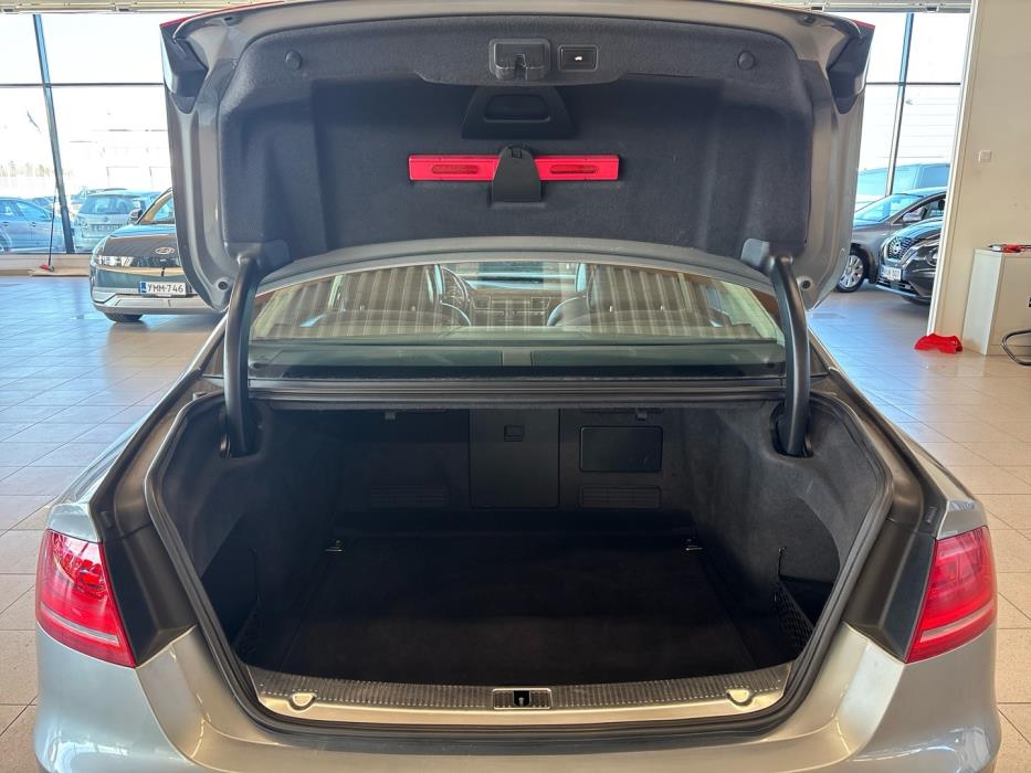 AUDI A8 2010