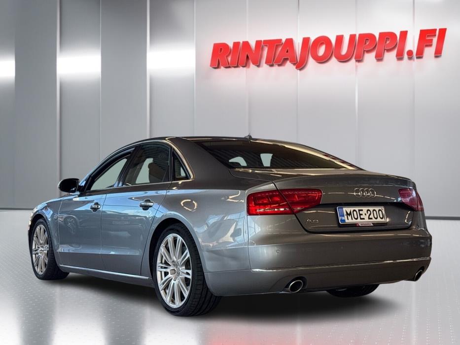 AUDI A8 2010