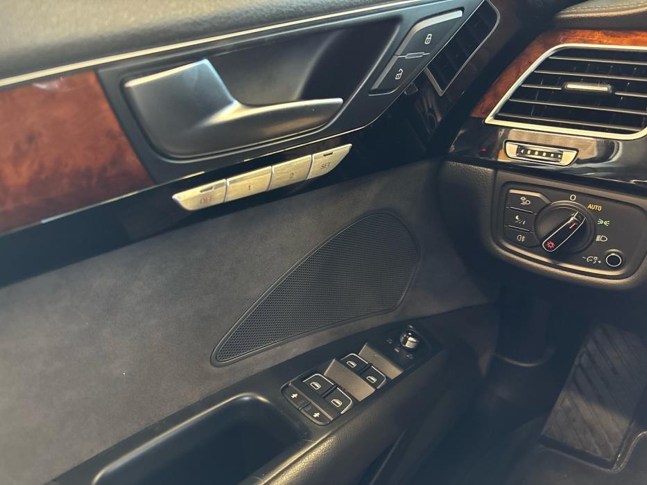 AUDI A8 2010