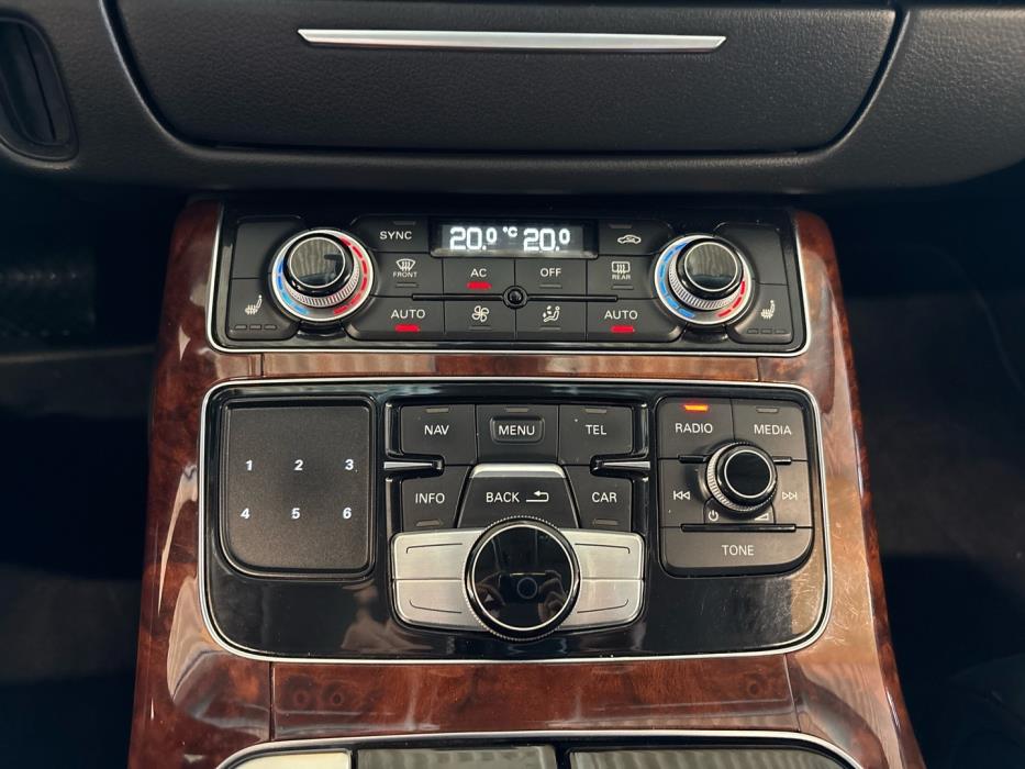 AUDI A8 2010
