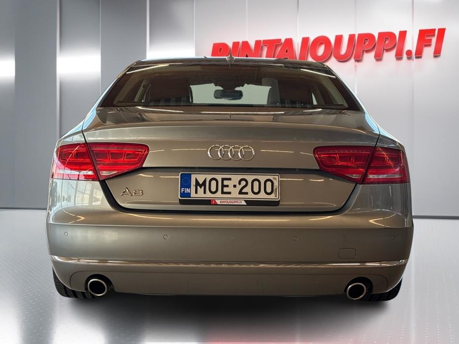 AUDI A8 2010