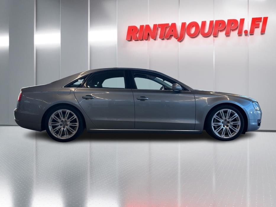 AUDI A8 2010
