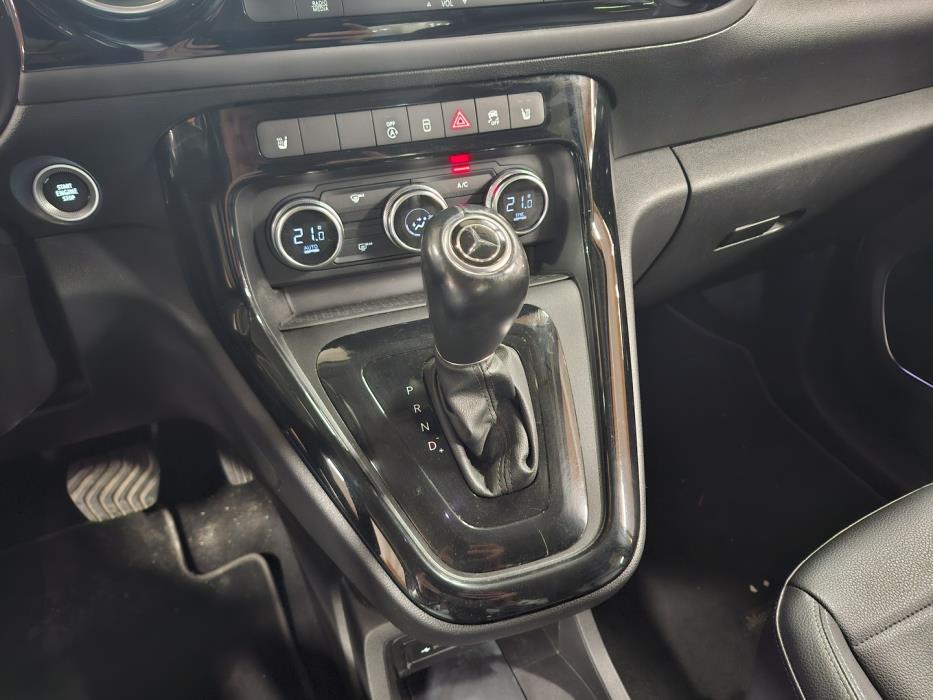 MERCEDES-BENZ T 2022