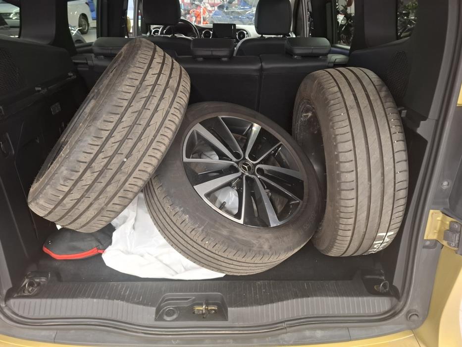 MERCEDES-BENZ T 2022