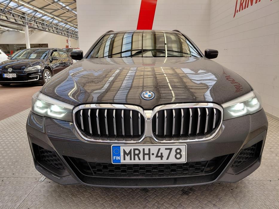 BMW 530 2022