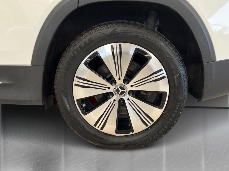 MERCEDES-BENZ EQB 2022