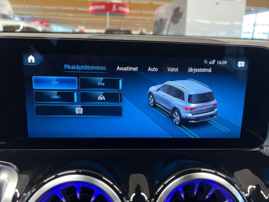 MERCEDES-BENZ EQB 2022
