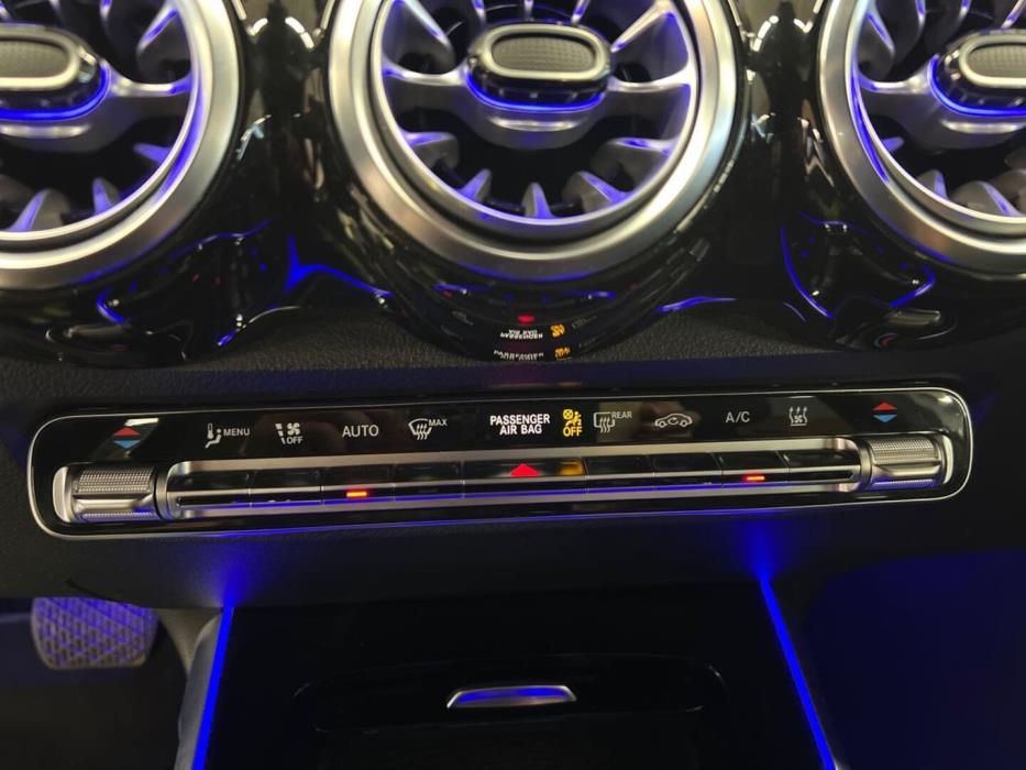 MERCEDES-BENZ EQB 2022