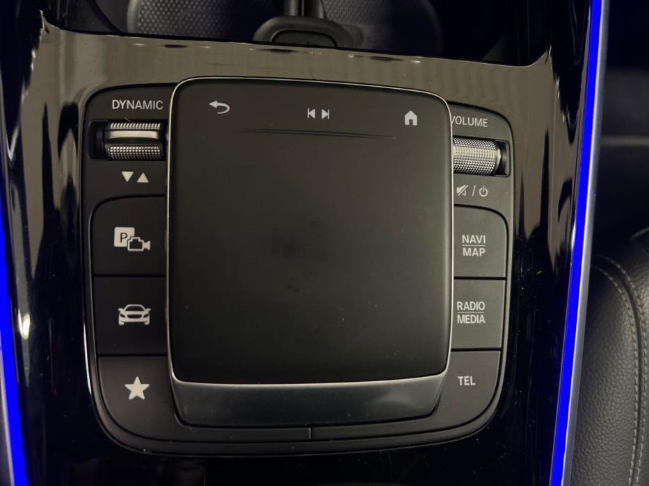 MERCEDES-BENZ EQB 2022