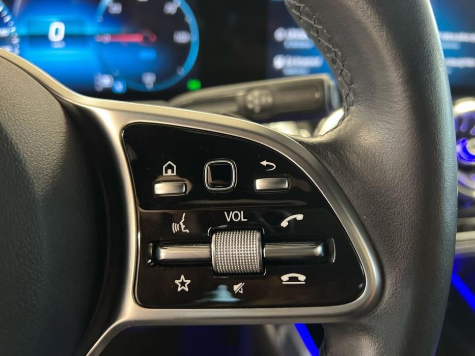 MERCEDES-BENZ EQB 2022