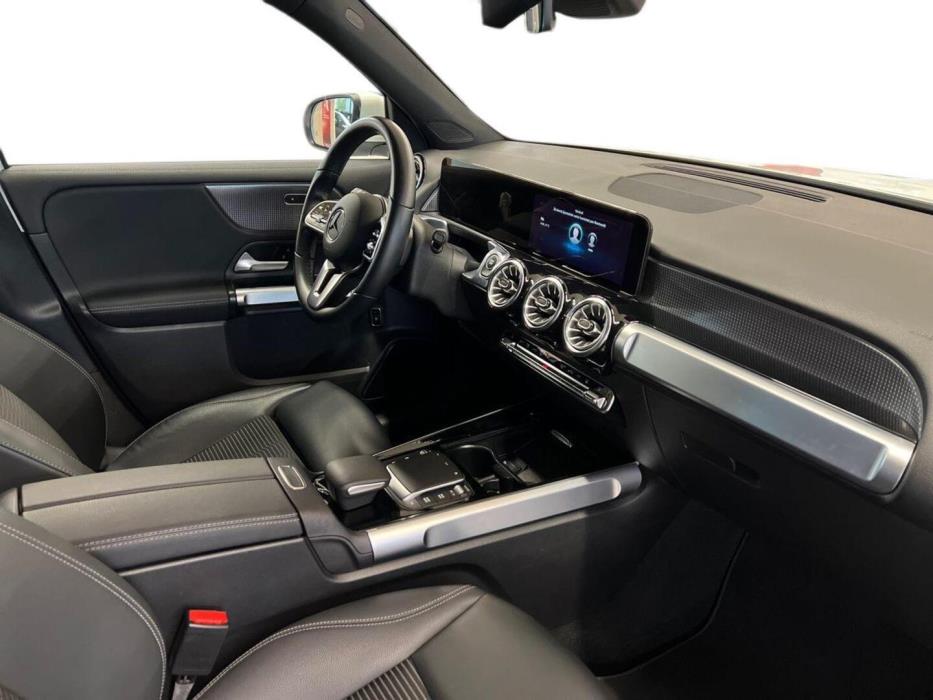 MERCEDES-BENZ EQB 2022