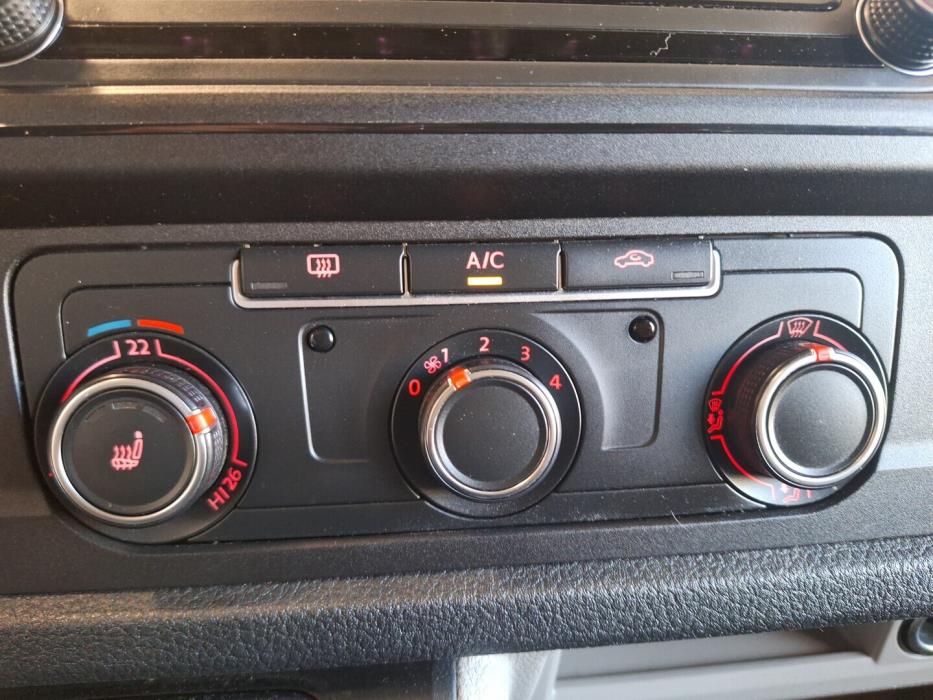 VOLKSWAGEN Transporter 2019