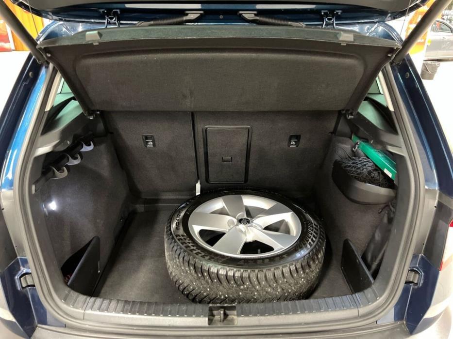 SKODA Karoq 2019