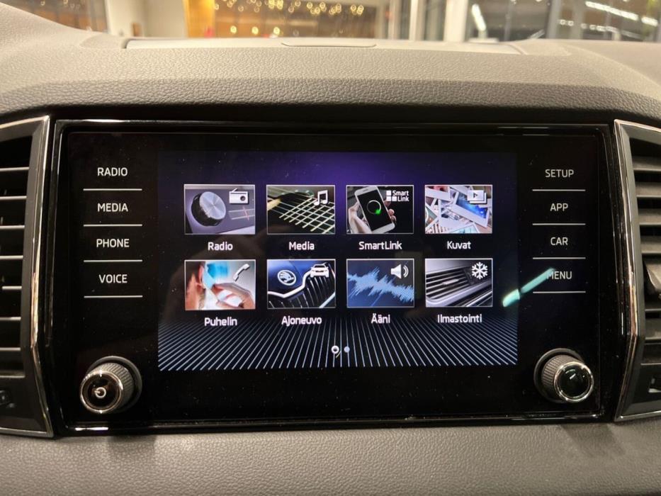 SKODA Karoq 2019