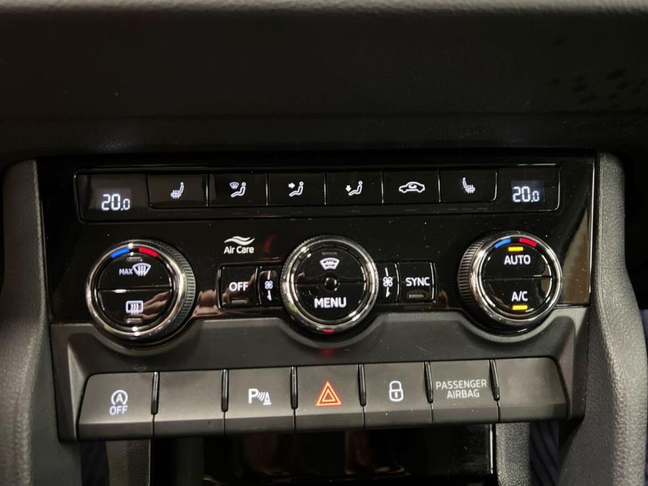 SKODA Karoq 2019