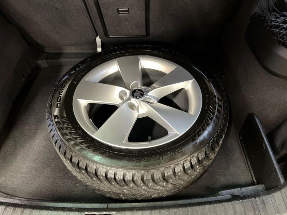 SKODA Karoq 2019
