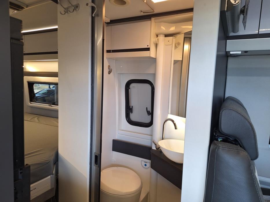 ADRIA TWIN SUPREME 2020