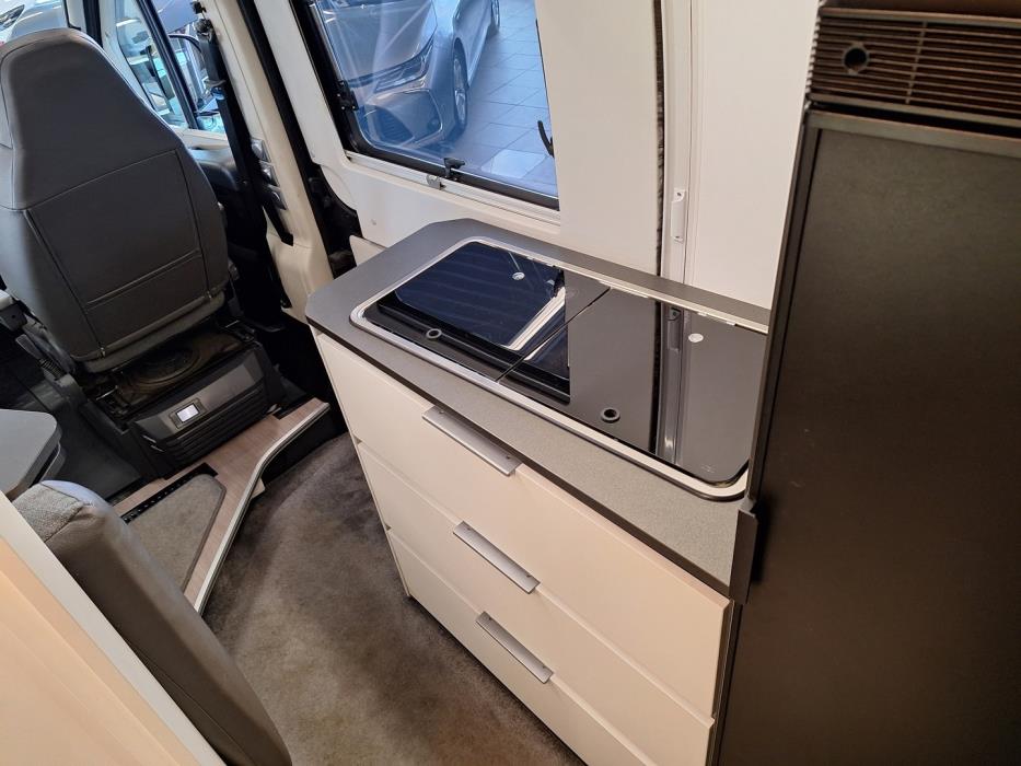 ADRIA TWIN SUPREME 2020
