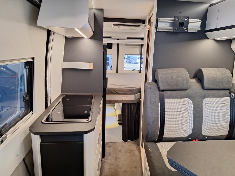 ADRIA TWIN SUPREME 2020