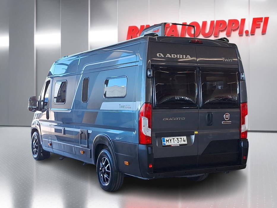 ADRIA TWIN SUPREME 2020