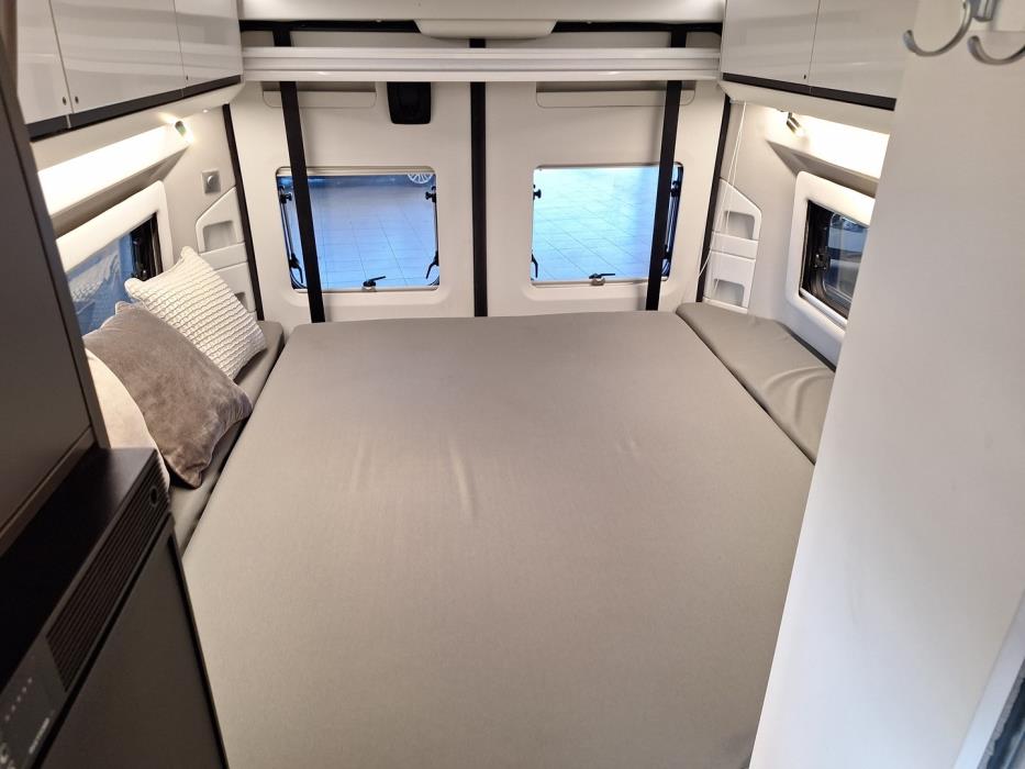 ADRIA TWIN SUPREME 2020