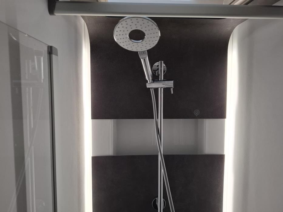 ADRIA MATRIX SUPREME 670 DL 2025