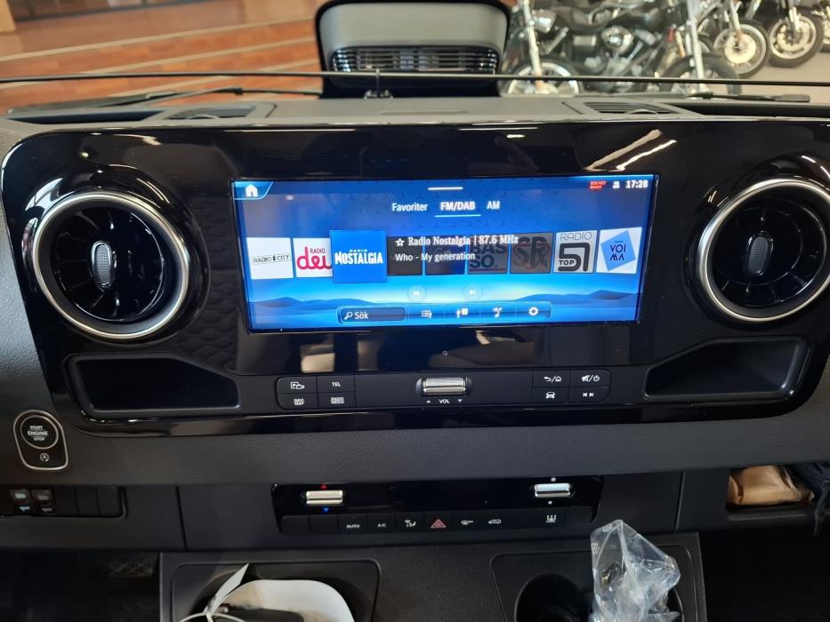 ADRIA MATRIX SUPREME 670 DL 2025