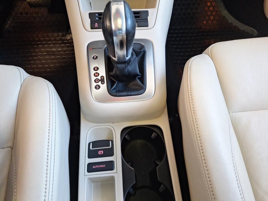 VOLKSWAGEN Tiguan 2014