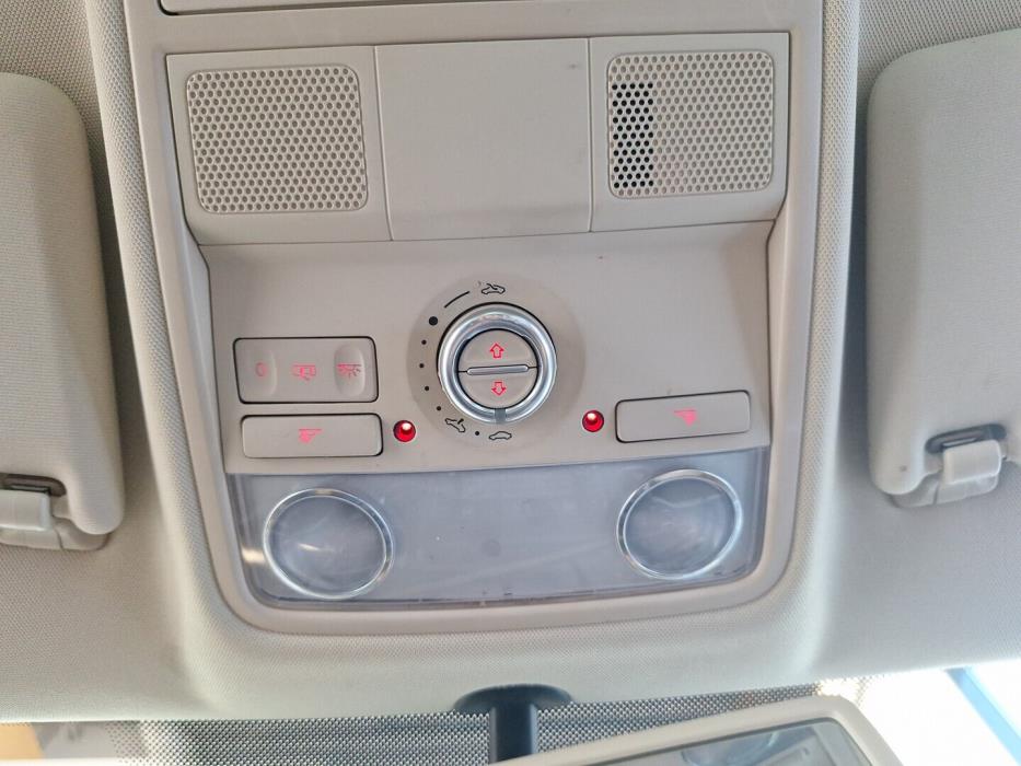 VOLKSWAGEN Tiguan 2014