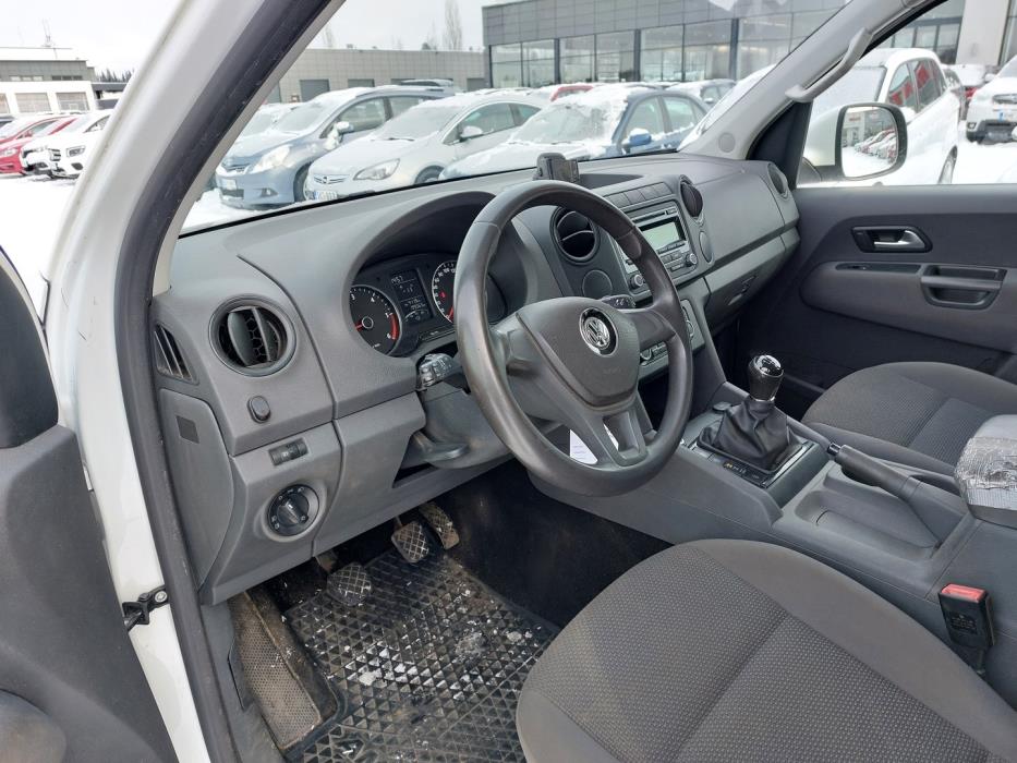 VOLKSWAGEN Amarok 2015