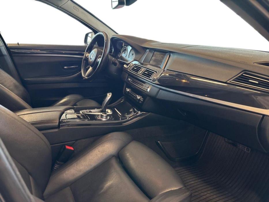 BMW 520 2016