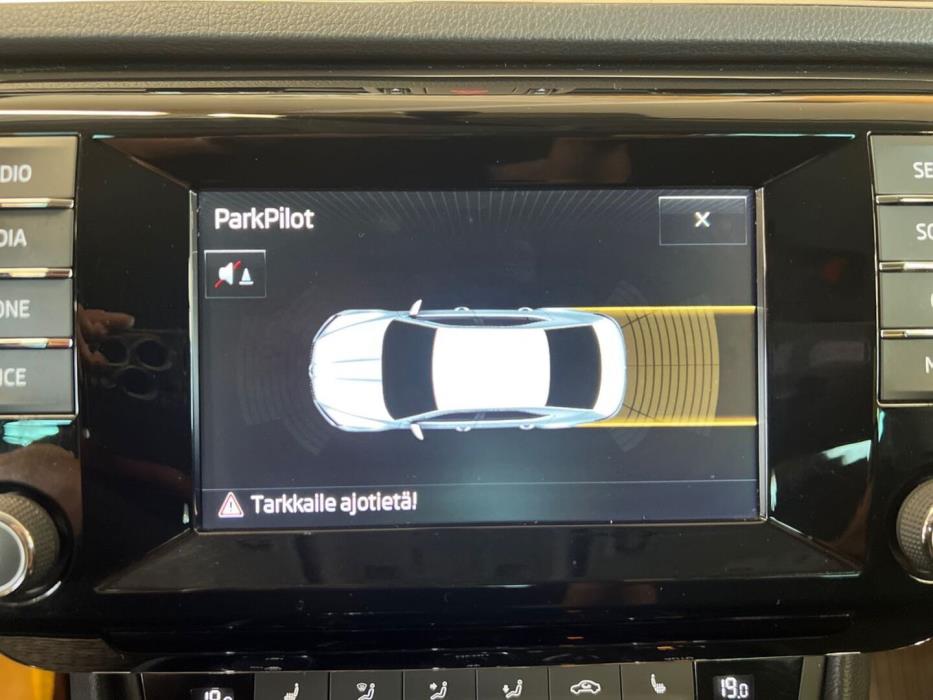 SKODA Superb 2016